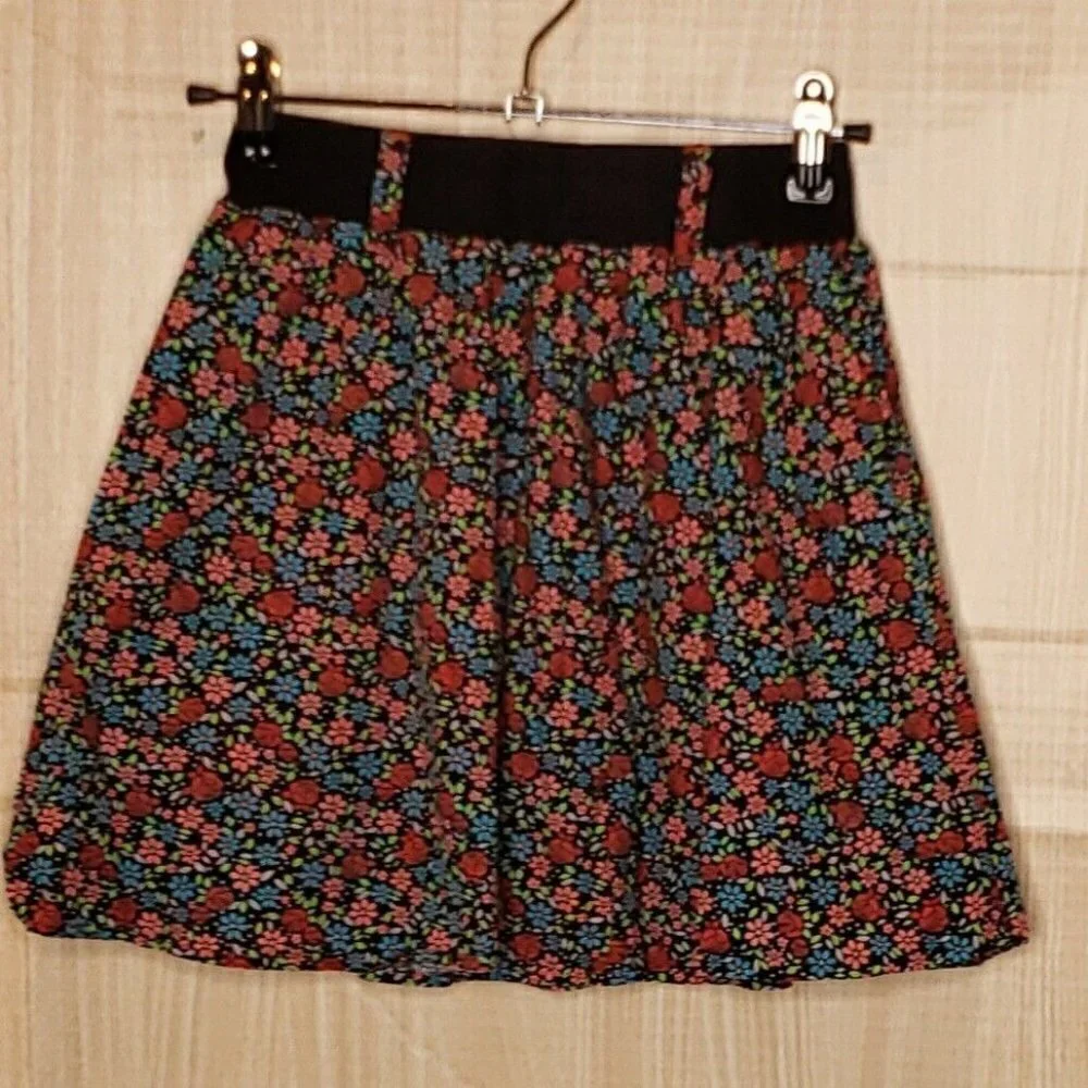 The Childrens Place Girls Black Floral Elastic Waist A Line Skirt 8